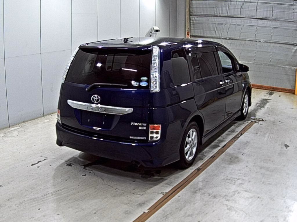 TOYOTA ISIS