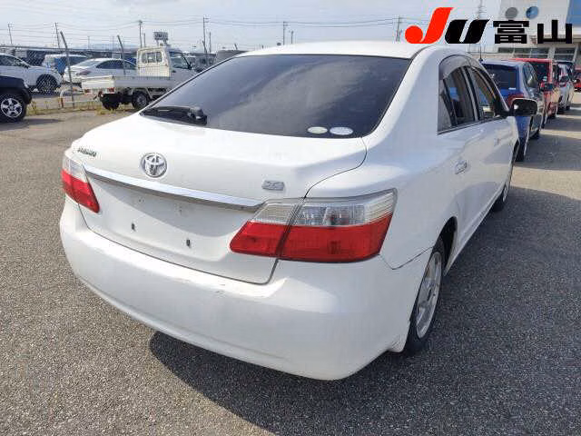 TOYOTA PREMIO