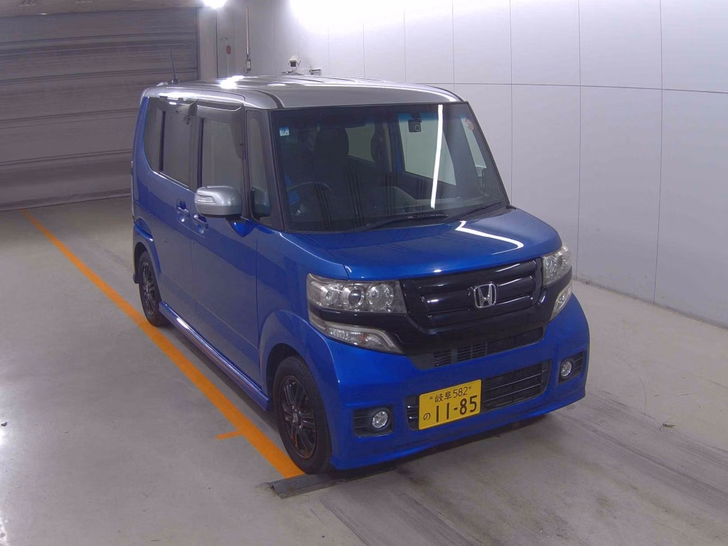 HONDA N-BOX
