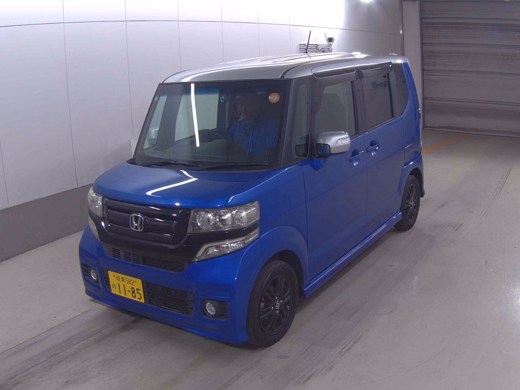 HONDA N-BOX