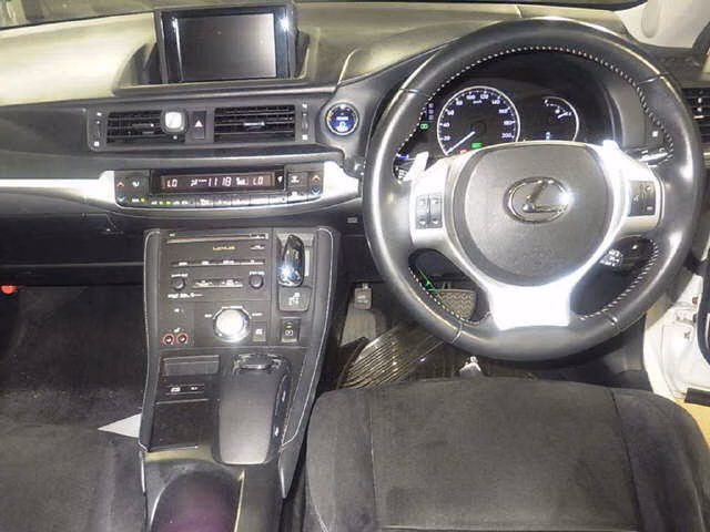 LEXUS CT200H