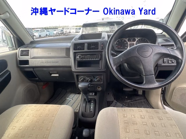 MITSUBISHI PAJERO MINI