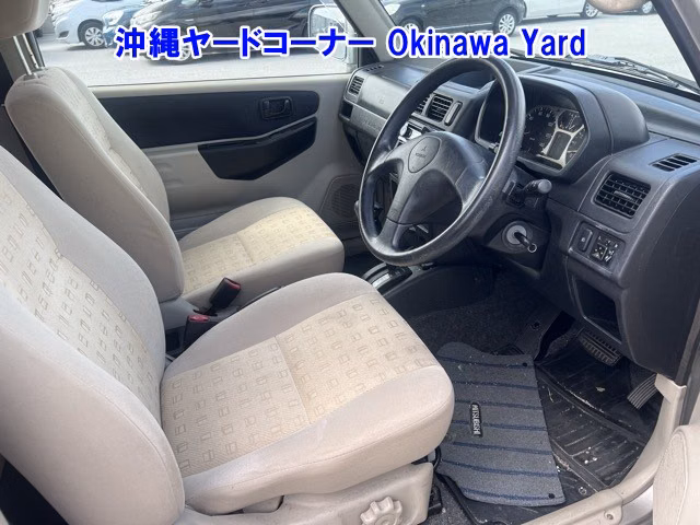 MITSUBISHI PAJERO MINI