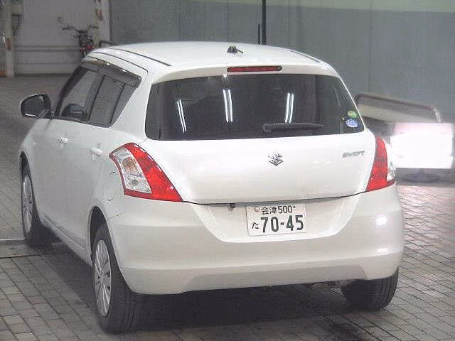 SUZUKI SWIFT