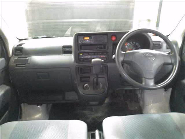 TOYOTA PIXIS VAN