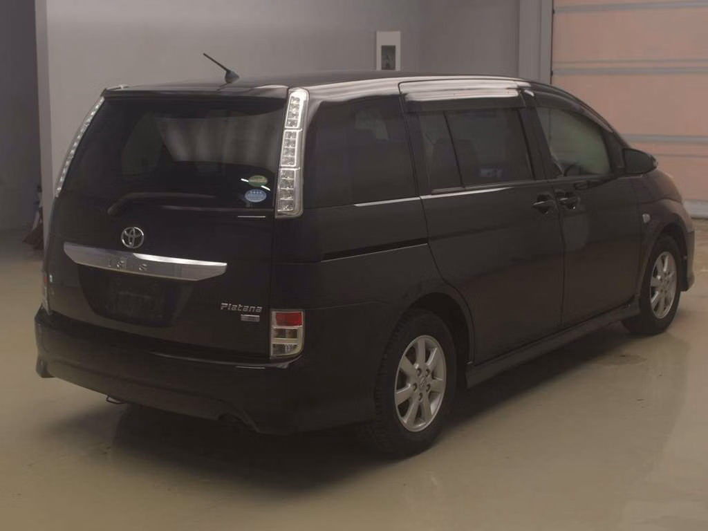 TOYOTA ISIS