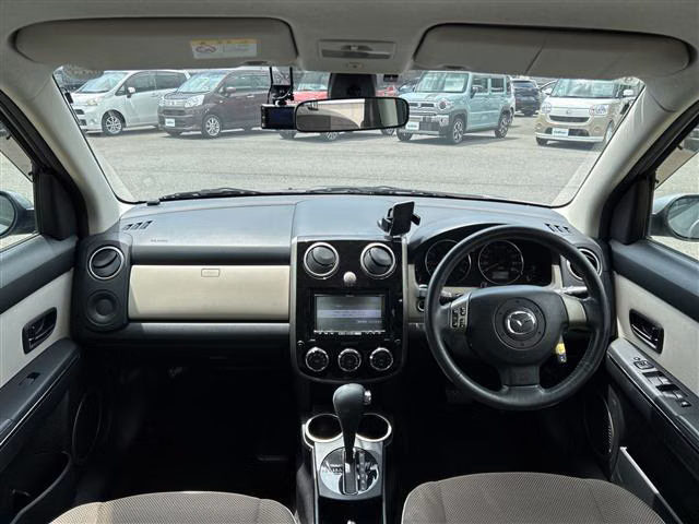 MAZDA VERISA