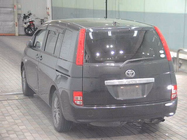 TOYOTA ISIS