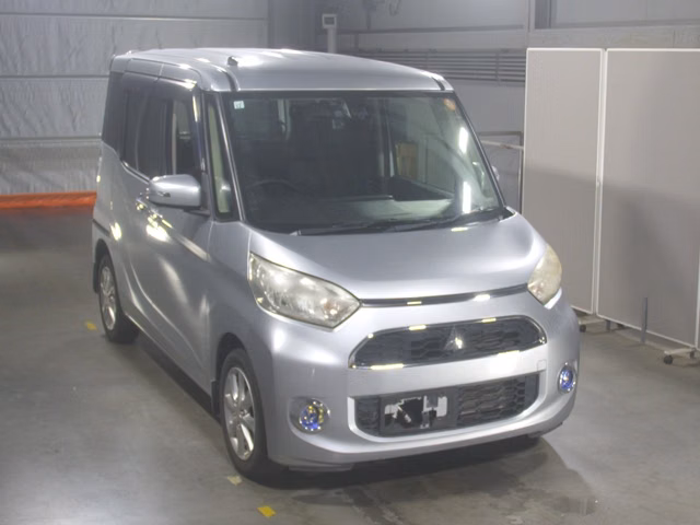 MITSUBISHI EK SPACE