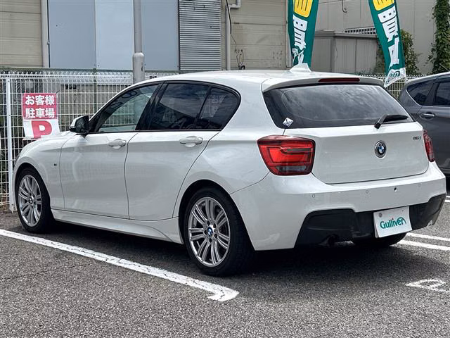 BMW 1-SERIES