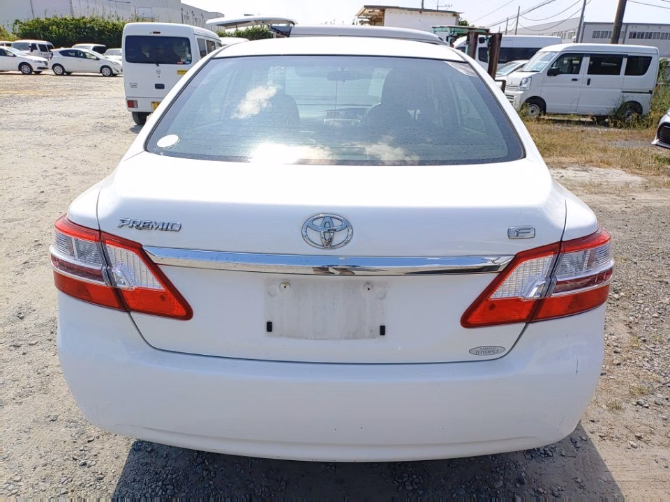 TOYOTA PREMIO