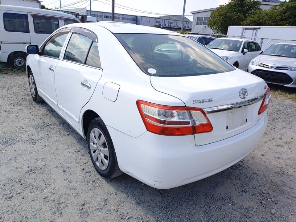 TOYOTA PREMIO