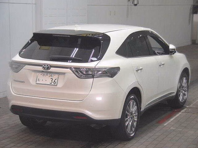 TOYOTA HARRIER