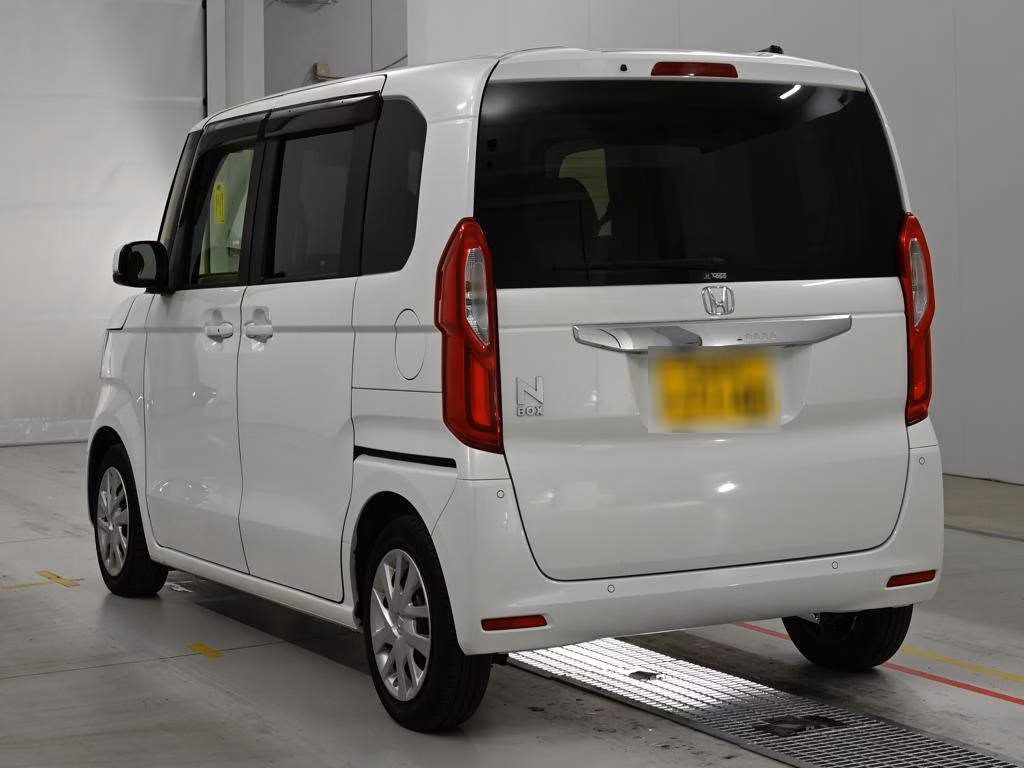 HONDA N-BOX
