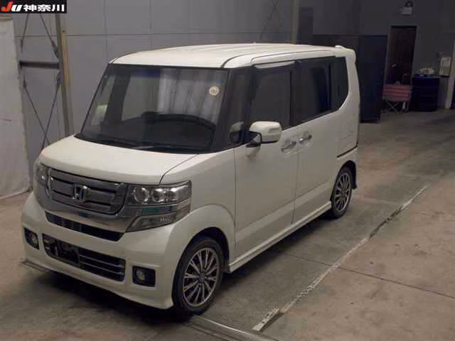 HONDA N-BOX