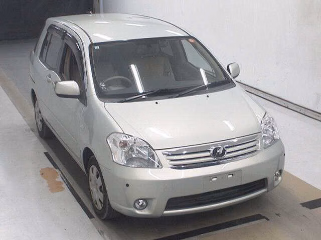 TOYOTA RAUM