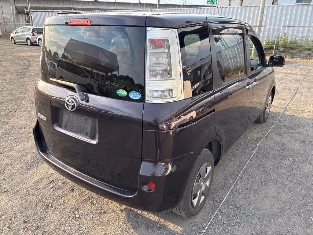 TOYOTA SIENTA