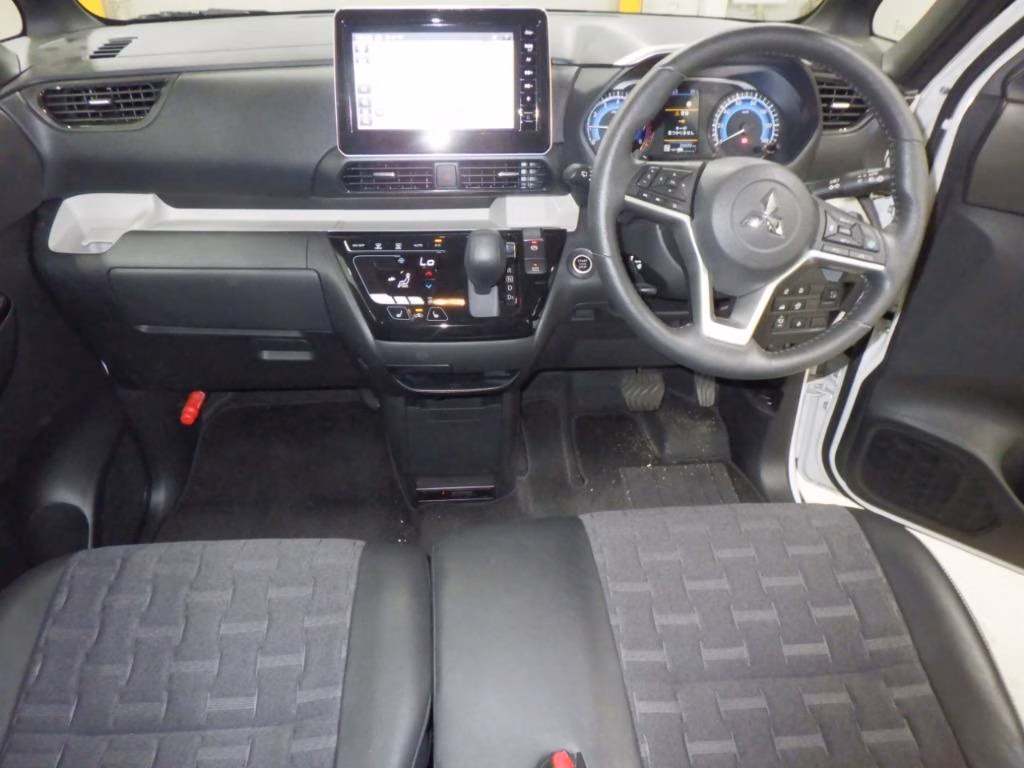 MITSUBISHI DELICA MINI