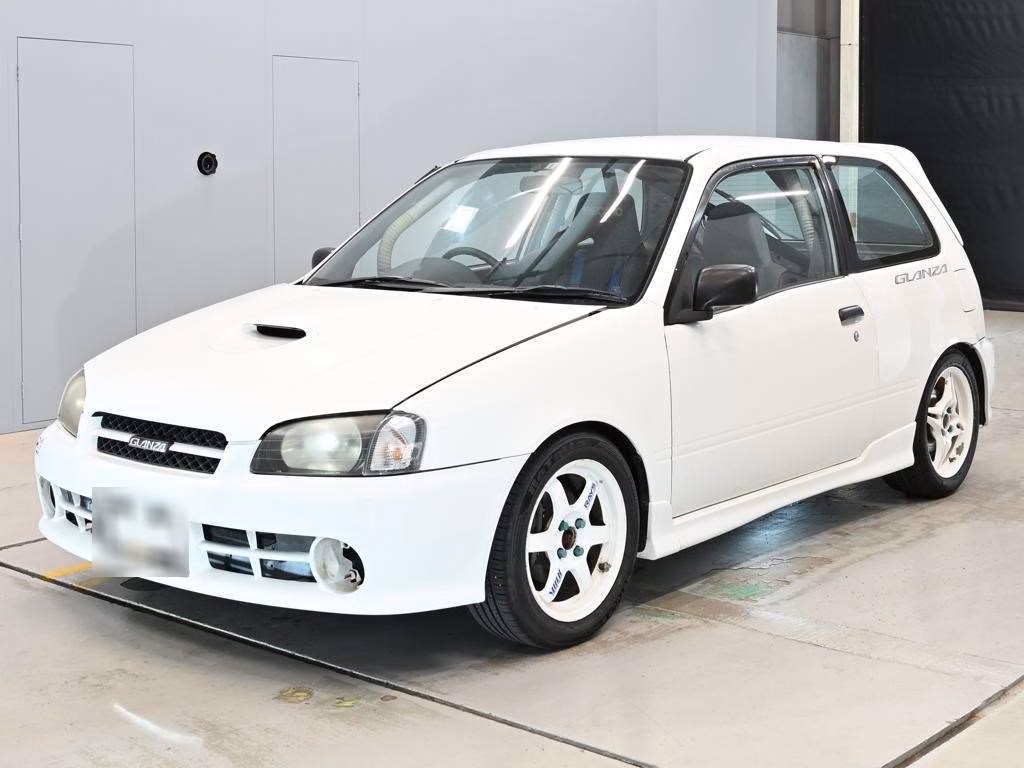 TOYOTA STARLET