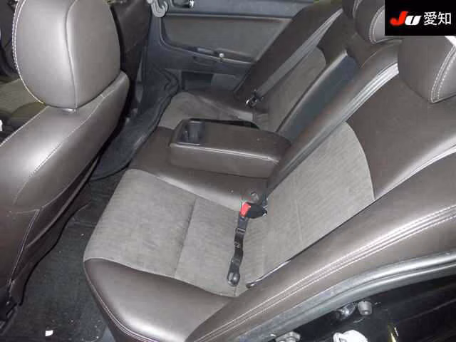 MITSUBISHI GALANT FORTIS
