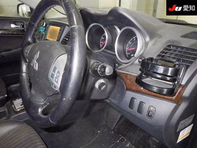 MITSUBISHI GALANT FORTIS