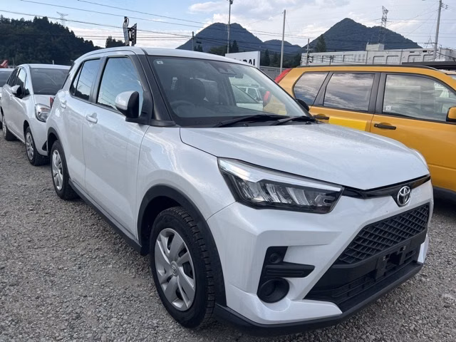 TOYOTA RAIZE