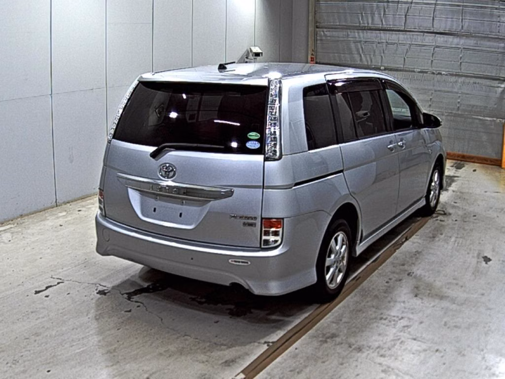 TOYOTA ISIS