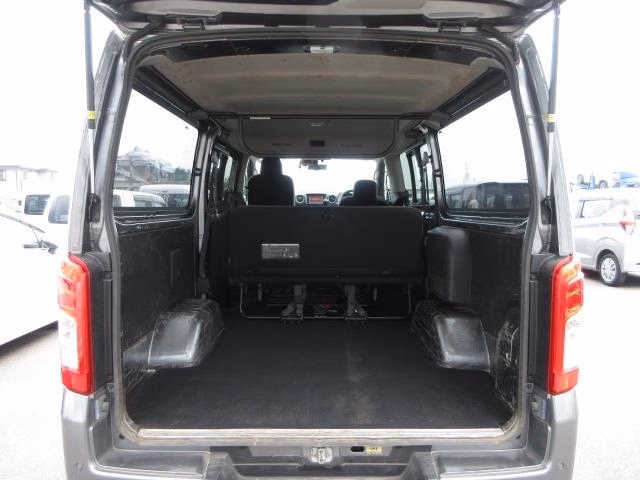 NISSAN CARAVAN
