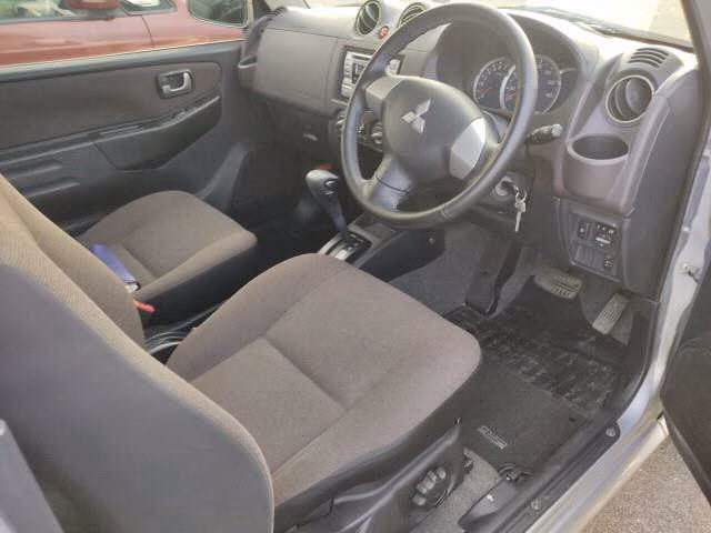 MITSUBISHI PAJERO MINI