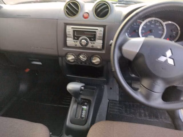 MITSUBISHI PAJERO MINI