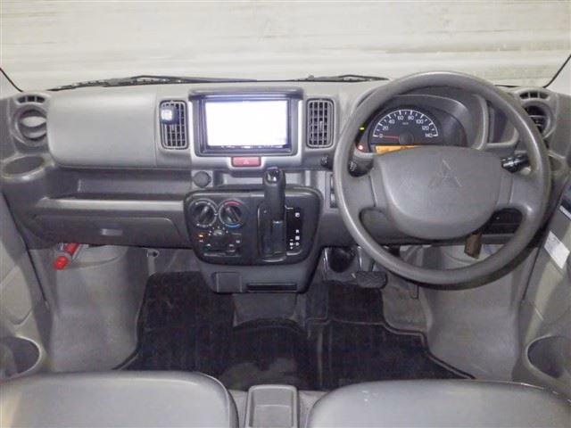 MITSUBISHI MINICAB