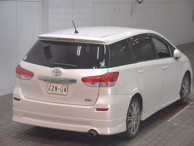 TOYOTA WISH