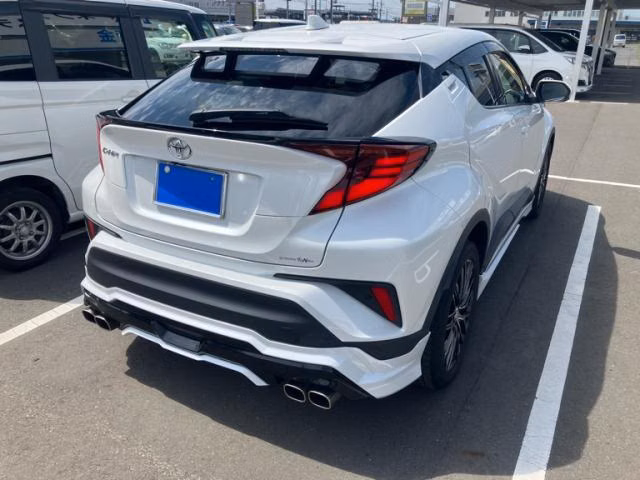 TOYOTA C-HR