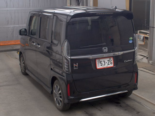 HONDA N-BOX