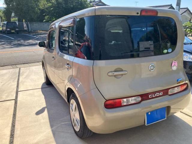 NISSAN CUBE