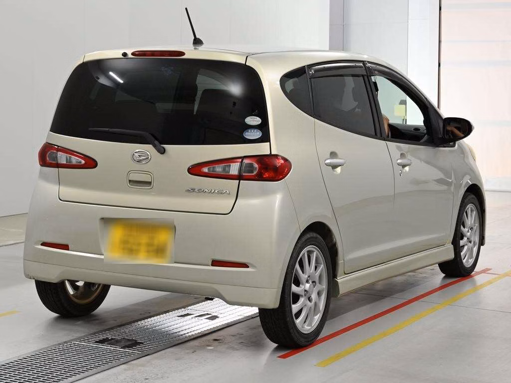 DAIHATSU SONICA