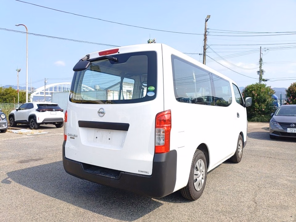 NISSAN NV350 CARAVAN