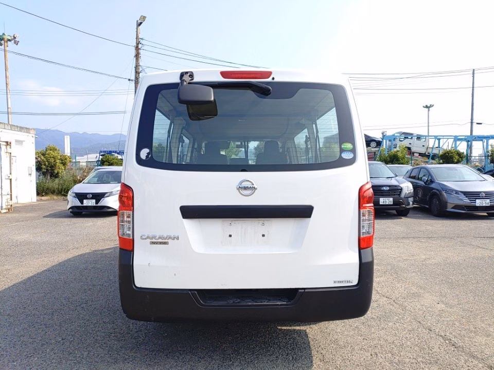 NISSAN NV350 CARAVAN