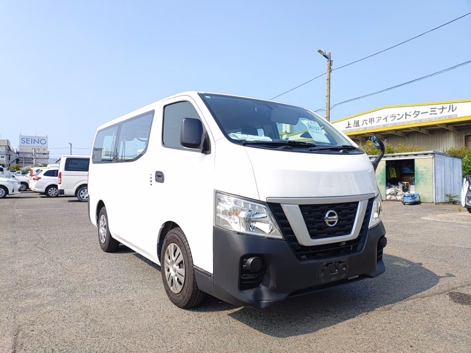 NISSAN NV350 CARAVAN