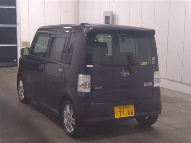 DAIHATSU MOVE CONTE