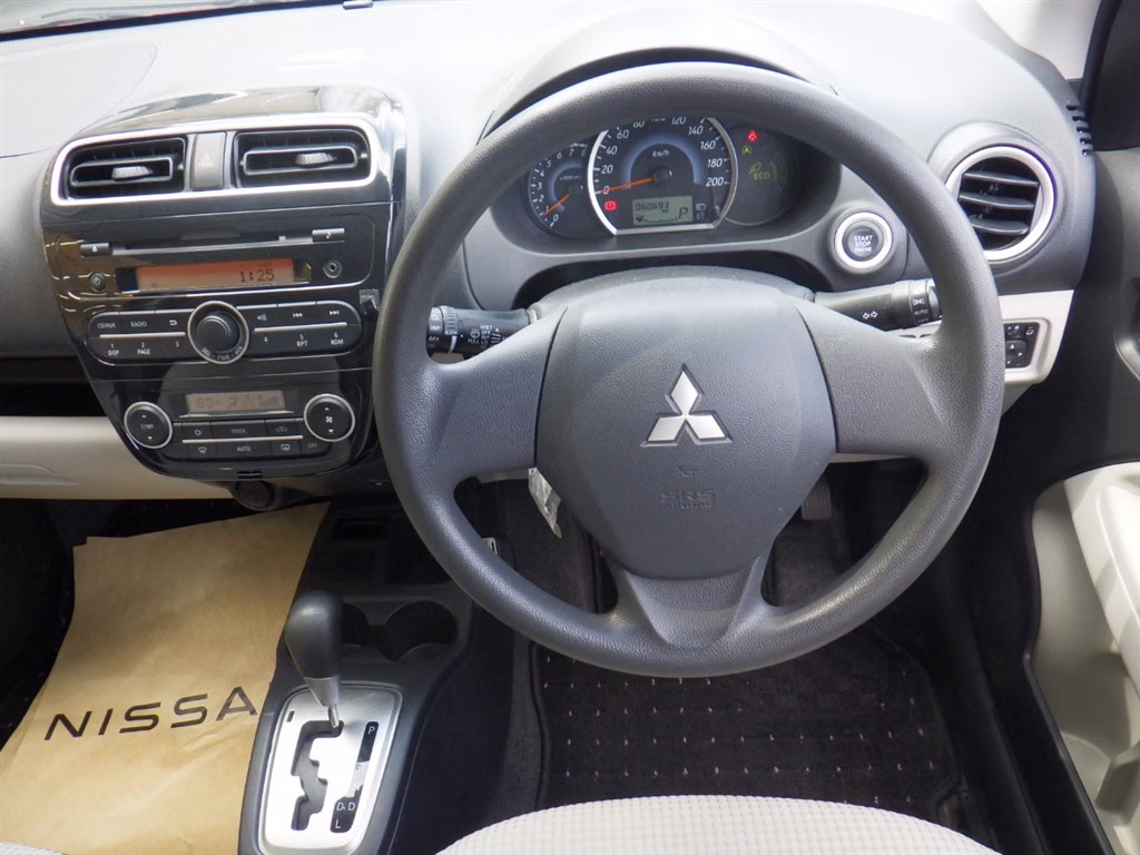MITSUBISHI MIRAGE