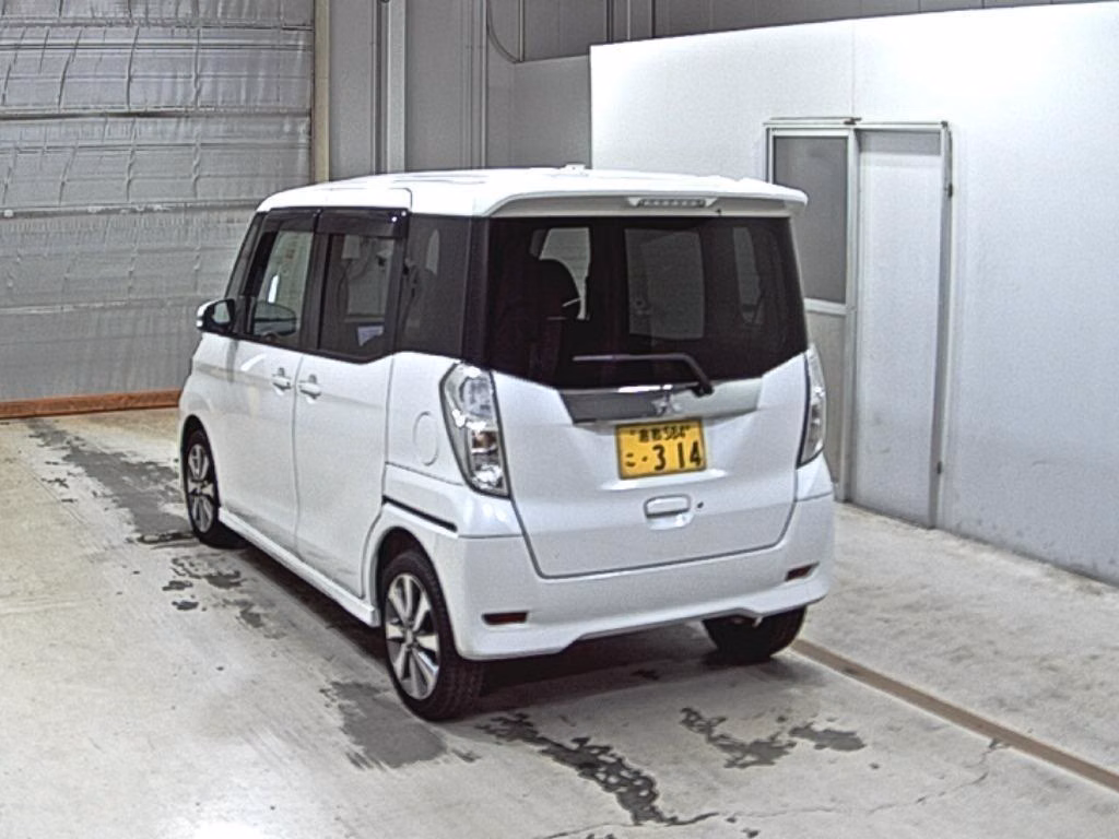 MITSUBISHI EK SPACE