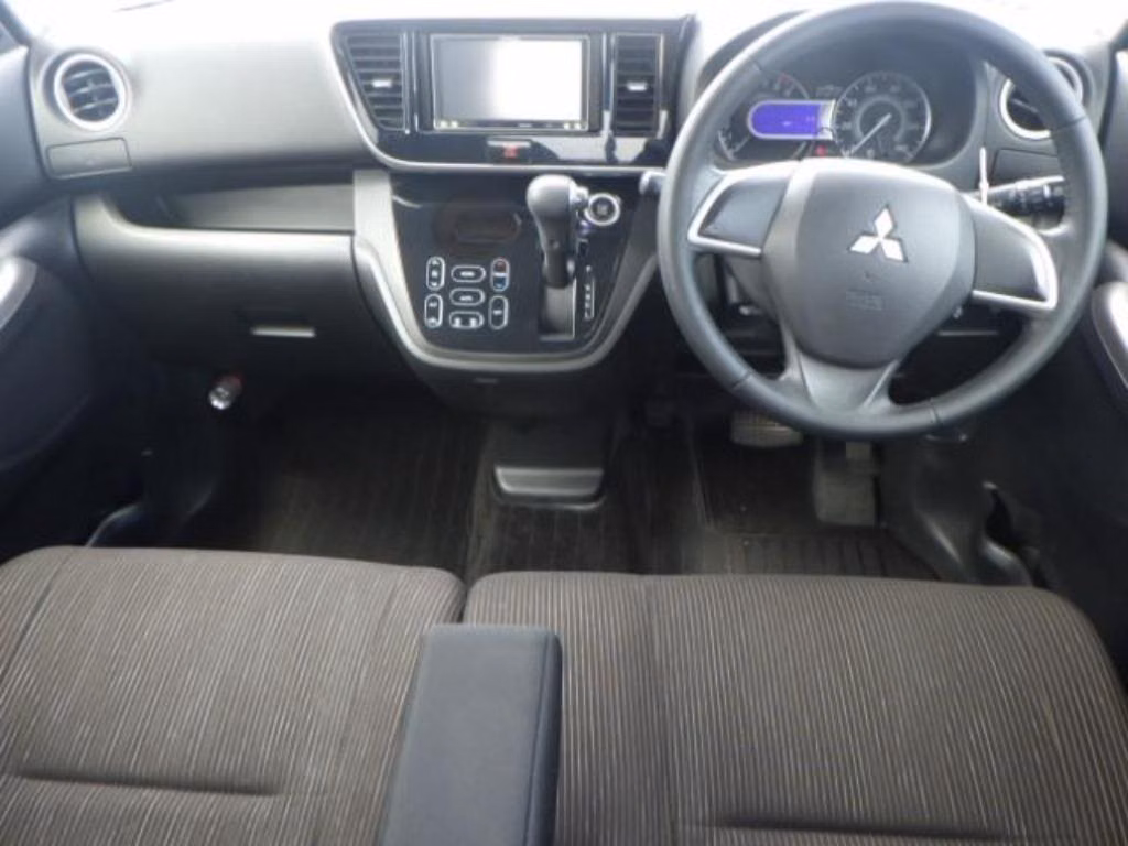 MITSUBISHI EK SPACE
