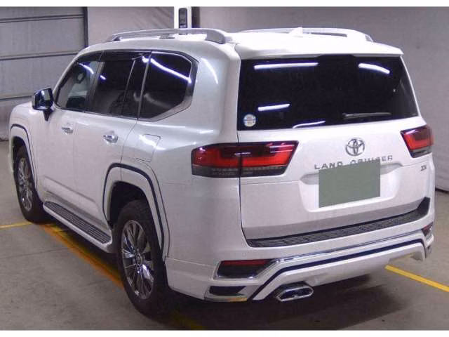 TOYOTA LAND CRUISER