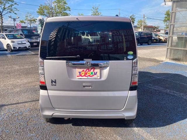 HONDA N-BOX