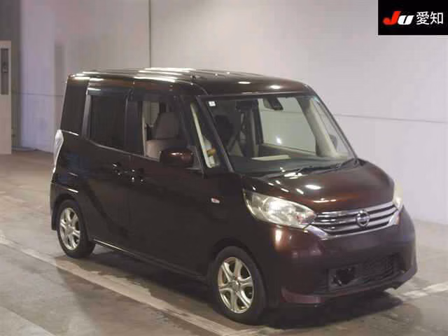 NISSAN DAYZ ROOX