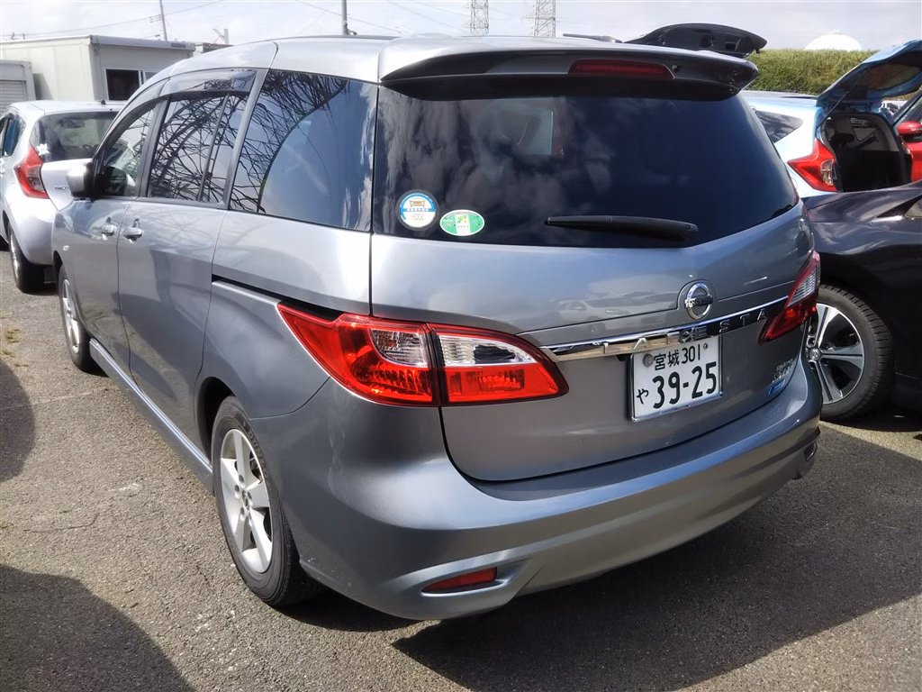 NISSAN LAFESTA