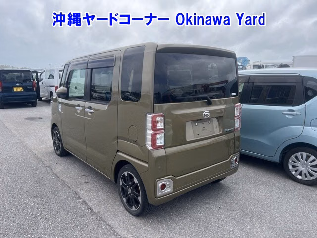 DAIHATSU WAKE