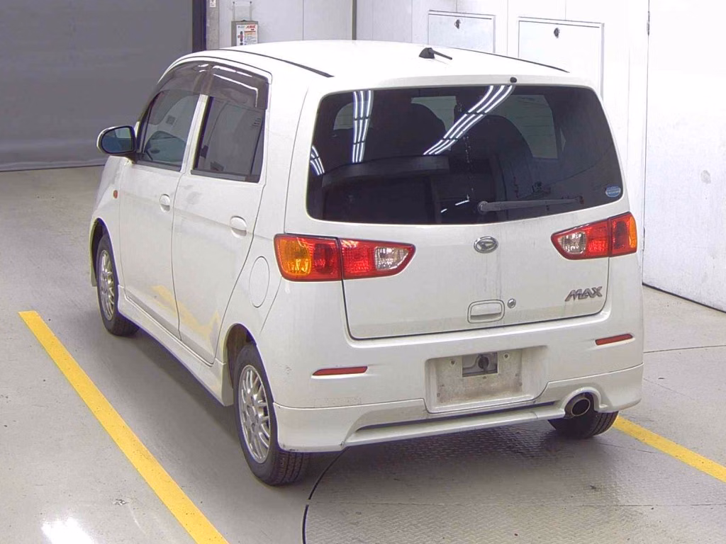 DAIHATSU MAX