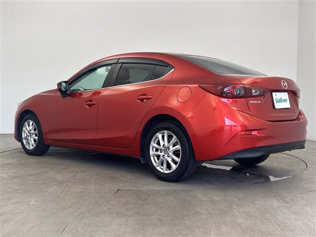 MAZDA AXELA